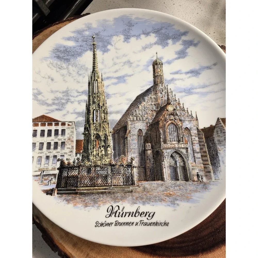 Kaiser Porzellan VTG German‎ Souvenir Porcelin Set of 2 Wall Plates